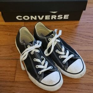 Girls  black converse all stars